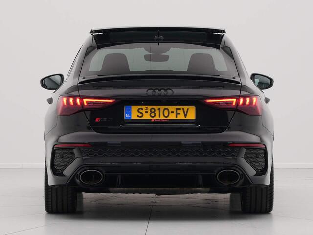 Audi RS3 Limousine 2.5 TFSI RS 3 Quattro Panorama B&O HuD Sportuitlaat 60