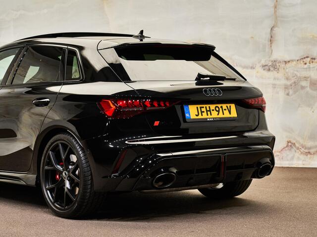 Audi RS3 Sportback 2.5 TFSI Quattro, pano, RS-schaalstoelen, SONOS, sp.uitlaat, matrix-LED, HUD, ACC, 19", privacy