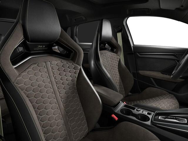 Audi RS3 Sportback 2.5 TFSI quattro 400 PK competition limited 593/750 · Audi Exclusive Gletsjerwit Mat Effect · Head-Up display · Sonos Premium 3D · Glazen panoramadak