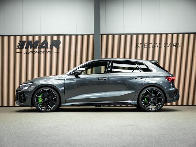 Audi RS3 Sportback 2.5 TFSI S tronic quattro Sportback Hulk uitvoering|carbonpack|Ceramische remmen|