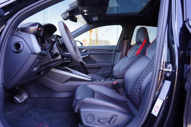 Audi RS3 Sportback 2.5 TFSI Quattro New Service
