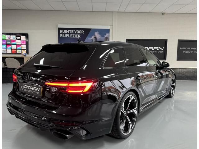 Audi RS4 2.9 TFSI Quattro 450PK PANO MASSAGE B&O