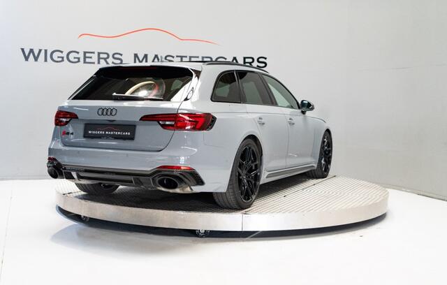 Audi RS4 2.9 TFSI 450 PK, Panodak, BenO audio, Head-up, Keramische remmen, RS stoelen, BTW