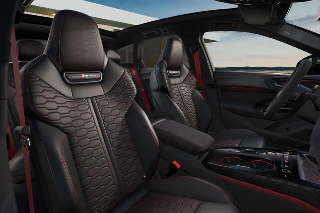 Audi RS5 Avant 2.9 V6 640pk e-Hybrid Panoramadak Keramisch Trekhaak B&O 3d Sportpakket VOL!!!