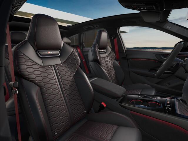 Audi RS5 Avant 2.9 TFSI 639pk quattro | Keramisch | Audi Sportpakket | Panoramadak | B&O | Massage + ventilatie