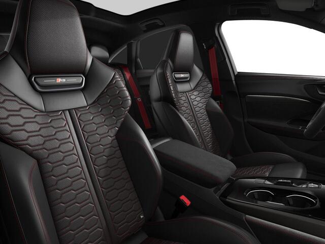 Audi RS5 Limousine RS 5 Limousine e-hybrid 470 kW / 639 PK Limousine | Ambiente lichtpakket pro | Techniek pakket pro | Akoestisch glas voorportieren | Audi sportpakket | Head-up display | Voorventilatie comfort | B&O premium soundsysteem | Spiegelkappen carbon | 