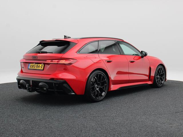 Audi RS5 Avant e-hybrid quattro | 21 inch | RS Sportstoelen | Keramische Remmen | Head up display | Bang & Olufson 3D |