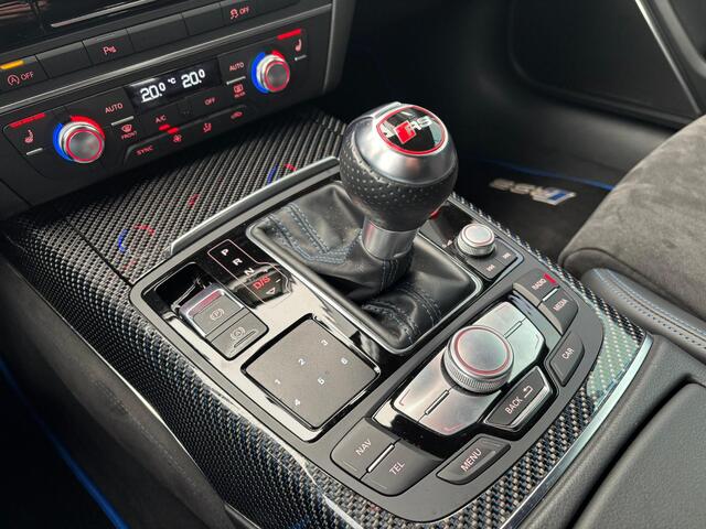 Audi RS6 *PERFORMANCE*CERAMIC*SOFCL*B&O*HUD*AKRA*KW*CONCAVE