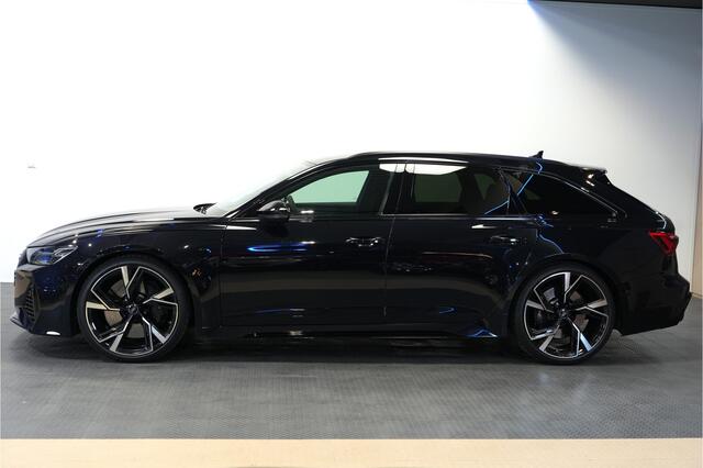 Audi RS6 Avant 4.0 TFSI 441kW/600pk Aut8 Quattro Performance LUCHTVERING + SOFTCLOSE + BANG&OLUFSEN + STANDKACHEL + 360 CAMERA + HEAD-UP + DUBBEL GLAS + ADAPT.CRUISE + LANE ASSIST + MATRIX LED + STOELVERWARMING&-VENTILATIE + HEAD-UP + EL.TREKHAAK + 22" LM-VELGEN!!