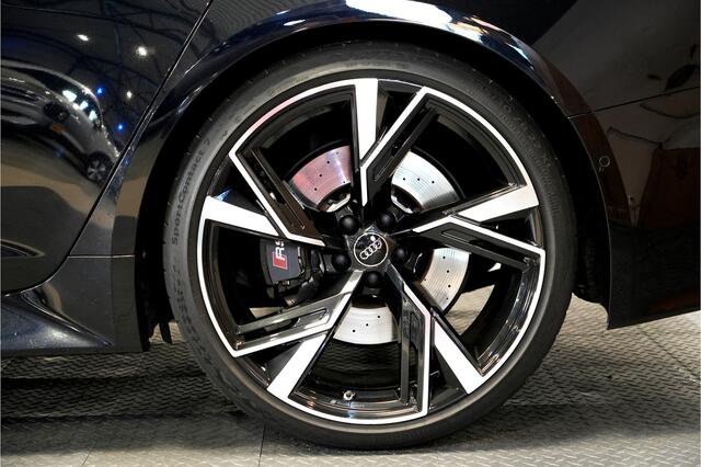 Audi RS6 Avant 4.0 TFSI 441kW/600pk Aut8 Quattro Performance LUCHTVERING + SOFTCLOSE + BANG&OLUFSEN + STANDKACHEL + 360 CAMERA + HEAD-UP + DUBBEL GLAS + ADAPT.CRUISE + LANE ASSIST + MATRIX LED + STOELVERWARMING&-VENTILATIE + HEAD-UP + EL.TREKHAAK + 22" LM-VELGEN!!