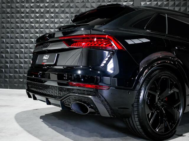Audi RSQ8 quattro | Keramisch| V-max 305km/u | Volleder | Carbon Ext, | 23"| Pano | Standk. | Trekh. | Vent-Mass | Servo |
