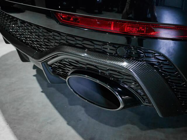 Audi RSQ8 quattro | Keramisch| V-max 305km/u | Volleder | Carbon Ext, | 23"| Pano | Standk. | Trekh. | Vent-Mass | Servo |