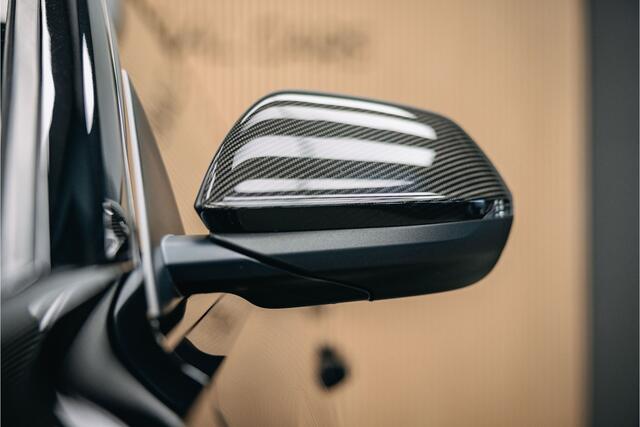 Audi RSQ8 4.0 TFSI quattro | B/O 3D | Carbon interieur en exterieur | Vossen | Rode Stiksels | Trekhaak |