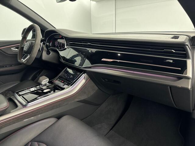 Audi RSQ8 4.0 TFSI RS Q8 Quattro | Panoramadak | Luchtvering | 23'' L.M. Velgen