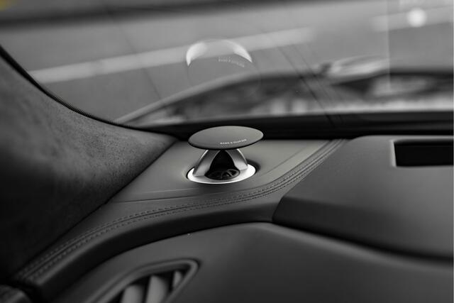 Audi RSQ8 ABT Legacy Edition 1 of 125 760pk | Audi exclusive lak | RS Designpakket grijs | Advanced onderstel | B&O Advanced | Panoramadak | Massagefunctie | Carbon | Assistentiepakket city + parking | Servosluiting | Trekhaak