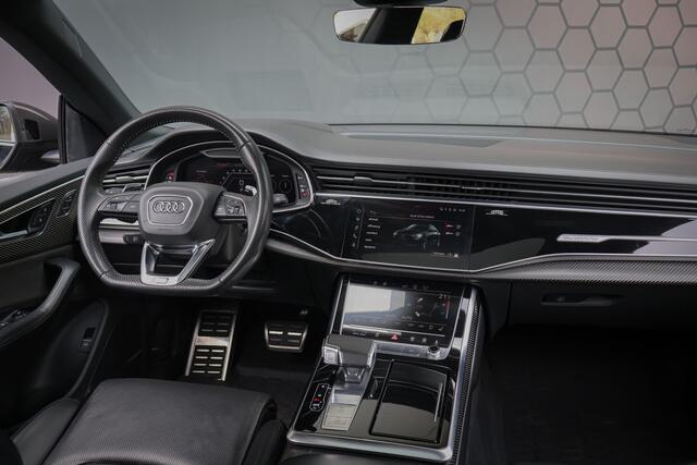 Audi RSQ8 4.0 TFSI RS Q8 quattro | CARBON IN & EXTERIEUR | ADAPTIVE CRUISE | TREKHAAK | MASSAGE | STOELVEWARMING & VERKOELING | CAMERA | HEAD UP | B&O |