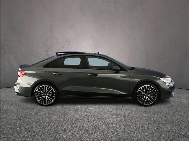 Audi S3 Limousine 333pk quattro | Akra | Pano | Sonos | Adapt. Onderstel | 19 inch | Alcantara | Matrix LED | Ruit Stiksel | Camera | Akraprovic Performance