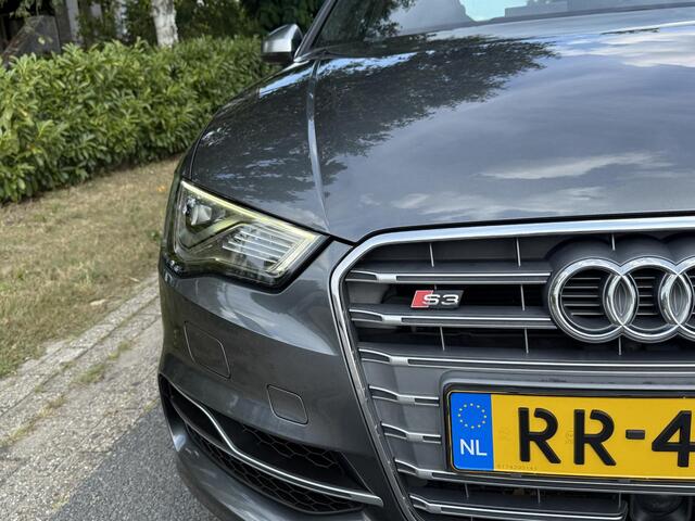 Audi S3 Limousine 2.0 TFSI quattro 300PK AutomaatoLeder