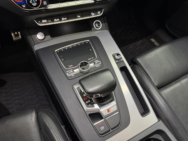 Audi SQ5 3.0 TFSI quattro / Pano / Luchtvering / Camera