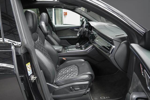 Audi SQ8 4.0 TDI quattro |pano|RS-stoelen|HUD|B&O|luchtvering|memory|360 camera|massage stoelen|carbon interieur|blind spot|elektrische trekhaak|adaptive cruise control|matrix LED|