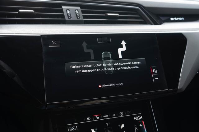 Audi SQ8 e-tron Quattro / S-line/ Standkachel/ Luchtvering/ Cruise Control/ Head-Up Display/ Trekhaak/ 371kW (504PK)