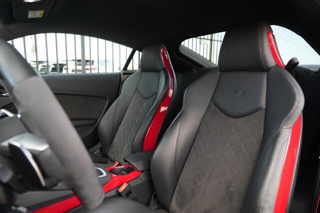 Audi TT TT RS quattro 400pk Navigatie/Bang&Olufsen/Stoelverwarming