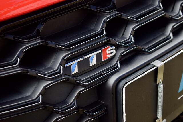 Audi TTS Roadster Quattro Competition