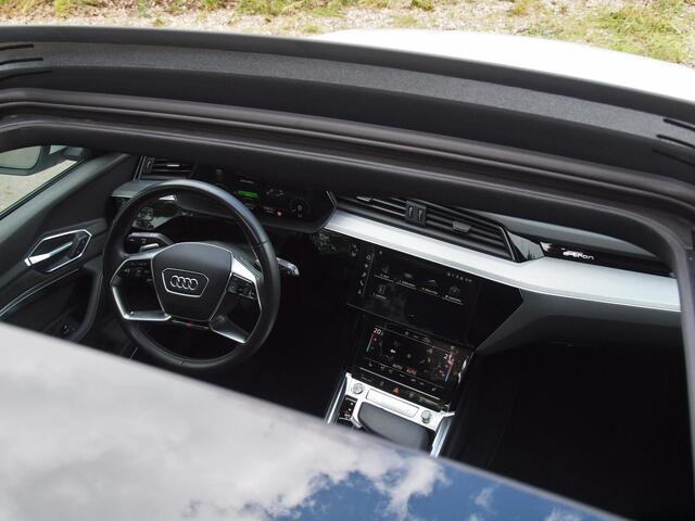 Audi e-tron 55 quattro S edition 95 kWh | Camera | Apple Carplay | Bang & Olufsen | Cruise Control |
