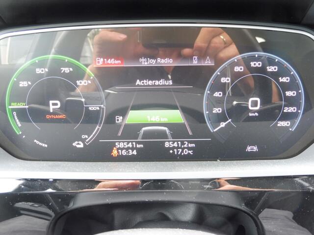 Audi e-tron 50 quattro edition 71 kWh 3 FASE 313PK Luchtvering | Elec a klep | Navi | LMV 19" | 1e eig | NL auto