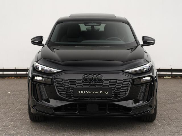 Audi e-tron Q6 S edition 83 kWh | 252 pk | Panoramadak | Tech pro pakket | Bijrijdersscherm | Privacy glas |
