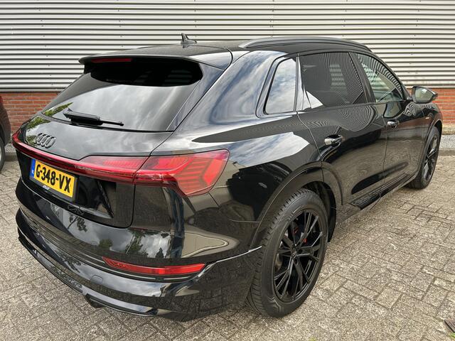 Audi e-tron e-tron 50 quattro Launch edition Black 71 kWh | 3x S-Line | Panorama-Dak | Cruise Adaptief | Luchtvering |