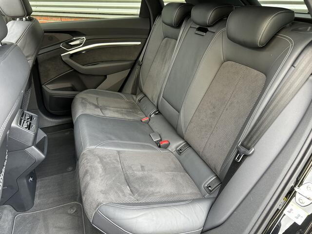Audi e-tron e-tron 50 quattro Launch edition Black 71 kWh | 3x S-Line | Panorama-Dak | Cruise Adaptief | Luchtvering |