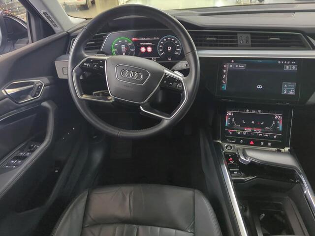 Audi e-tron Sportback 50 quattro Business edition Plus 71 kWh / PANO/ 313 PK/ CAMERA/ PARK. SENSOREN/ LEDER/ ELEK. ACHTERKLEP/ NAVI/ 21" LMV