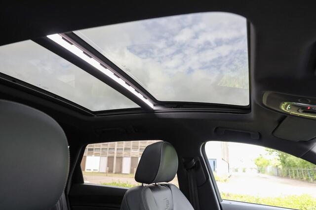 Audi e-tron 50 Quattro S-Line 71 kWh ? Pano ? ACC ? Carplay