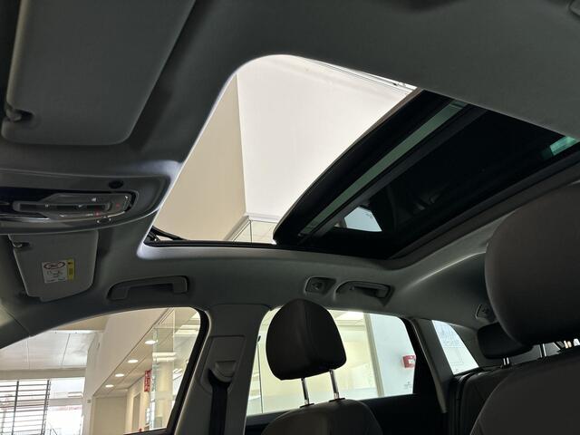 Audi e-tron 55 408pk Quattro Advanced edition Plus 95 kWh · Camera · Panoramadak · Luchtvering · Elek. Voorstoelen · Alarm · Apple/Android Car Play · Navi · 20'' Inch ·