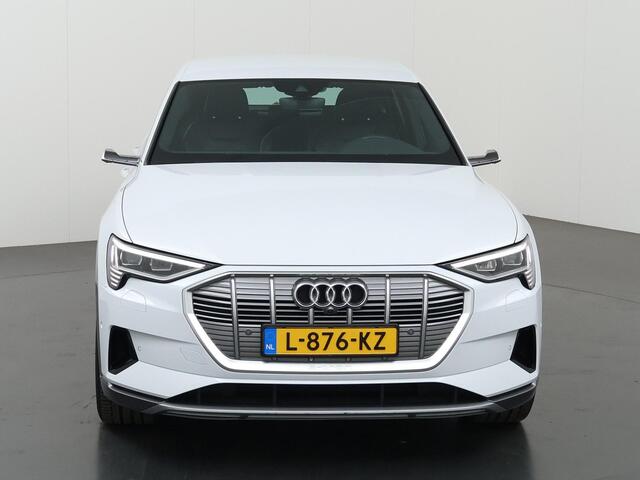 Audi e-tron Sportback 50 quattro S edition 71 kWh | Ele.verstelbare stoelen + Geheugen | Trekhaak | Digitaal Dashboard | Navigatie | 360 Camera | DAB | Luchtvering | Stoelverwarming | Adaptieve Cruise Control |
