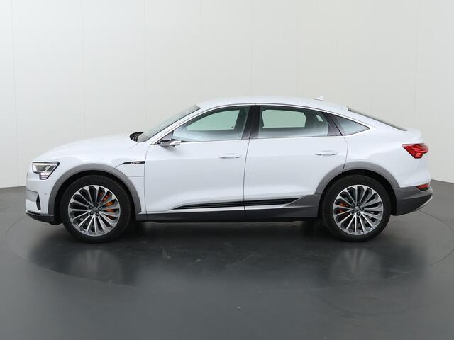 Audi e-tron Sportback 50 quattro S edition 71 kWh | Ele.verstelbare stoelen + Geheugen | Trekhaak | Digitaal Dashboard | Navigatie | 360 Camera | DAB | Luchtvering | Stoelverwarming | Adaptieve Cruise Control |