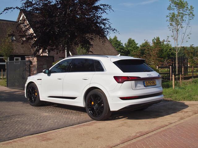 Audi e-tron e-tron 55 quattro advanced 95 kWh | S-Line | Panoramadak | Camera | Bang & Olufsen | Apple Carplay | Leer |
