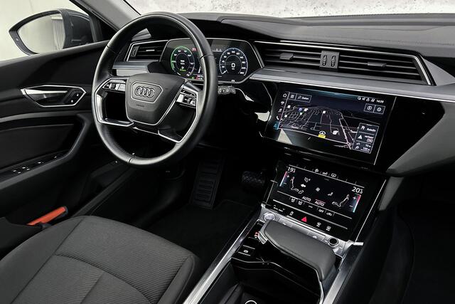 Audi e-tron quattro Launch edition | Lage km stand | Led koplampen | Climate control | Parkeersensoren | Navigatie