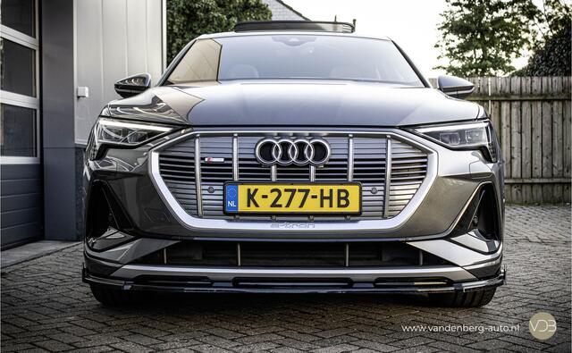 Audi e-tron Sportback 50 Quattro 3x S-Line 22INCH PANO TREKHAAK Origineel NL