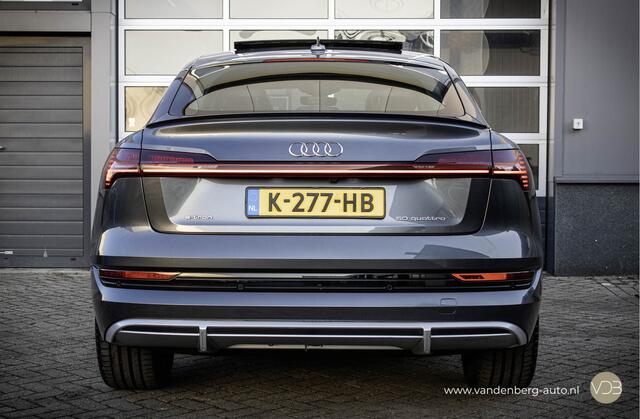 Audi e-tron Sportback 50 Quattro 3x S-Line 22INCH PANO TREKHAAK Origineel NL