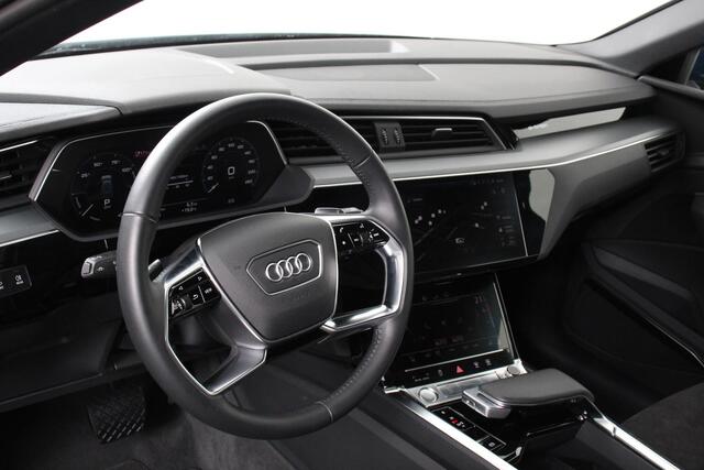 Audi e-tron e-tron 55 quattro | Navigatie | Climate Control | Alacantara | Camera | Electrisch bedienbare achterklep | Led | Cruise Control Adaptive |