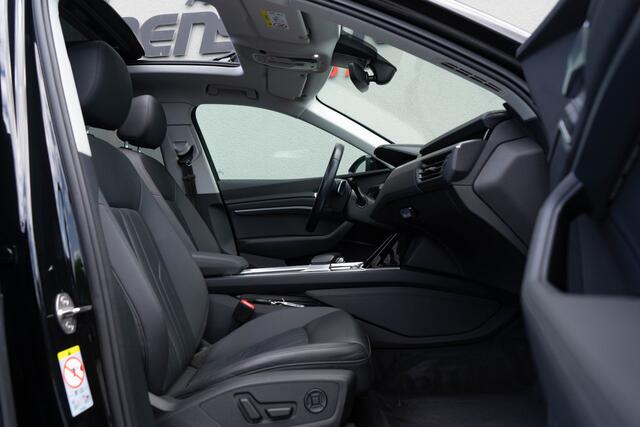 Audi e-tron 50 Quattro / Standkachel/ Luchtvering/ Adaptive Cruise Control/ Trekhaak/ Panoramadak/ 230kW (313PK)