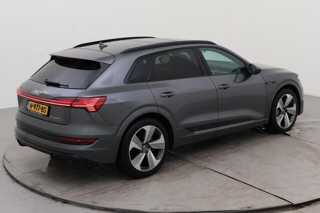 Audi e-tron e-tron 50 quattro Launch edition Black 71 kWh / S-Line int & ext. / Panoramadak / LED / Luchtvering / Elek Achterklep / 21" LMV