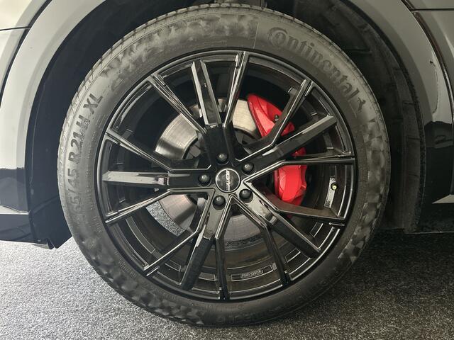 Audi e-tron 55 quattro S edition 95 kWh | Black on Black! | Achteruitrijcamera | Sportstoelen voor met stoelverwarming