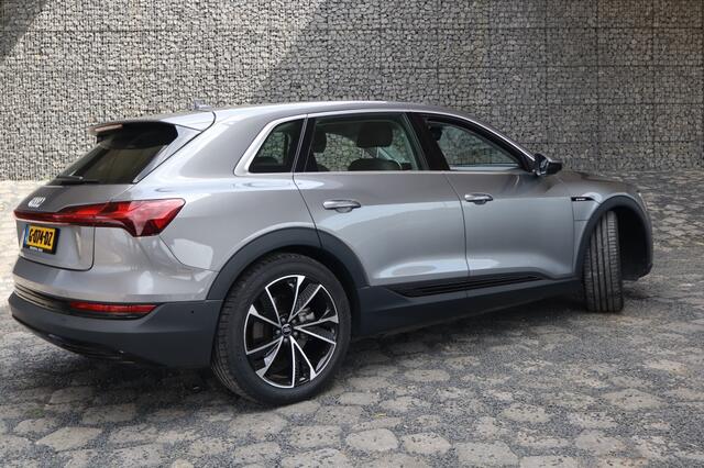 Audi e-tron e-tron 55 Quattro Adv. I Geen Import I Parkeersensoren
