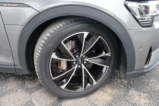 Audi e-tron e-tron 55 Quattro Adv. I Geen Import I Parkeersensoren