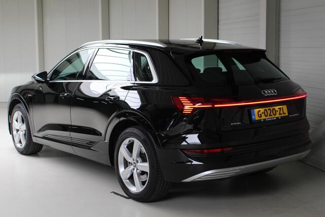 Audi e-tron 50 quattro Launch edition 71 kWh Navigatie | Elektr. stoelverst. + geheugen | 20"Velgen | Dealeronderhouden .