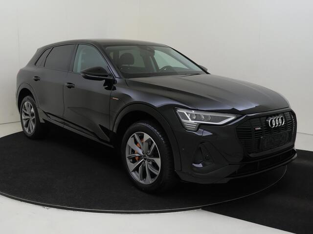Audi e-tron 55 quattro S edition 95 kWh | Luchtvering | Lederen bekleding | Parkeerassistent | Achteruitrijcamera | Elektrische achterklep | Stoelverwarming | Navigatie Plus |