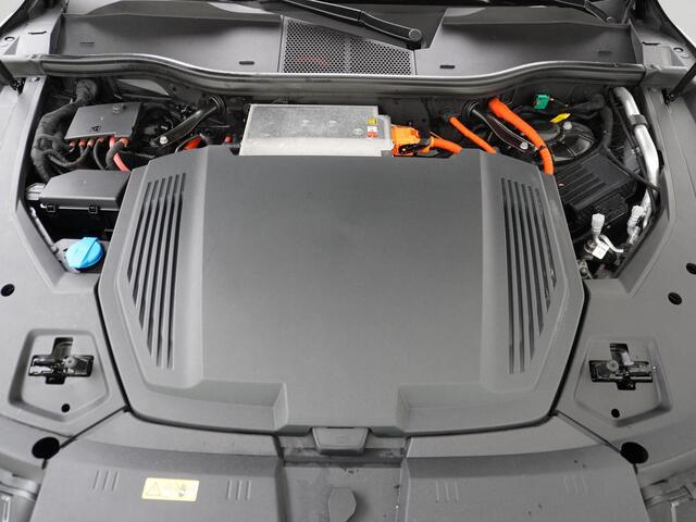 Audi e-tron e-tron 55 quattro advanced Pro Line Plus 95 kWh Pano | HUD | Stoelverwarming |